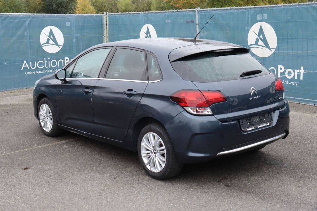 Passenger car Citroen C4 Diesel 92hp 2015 (Margin)