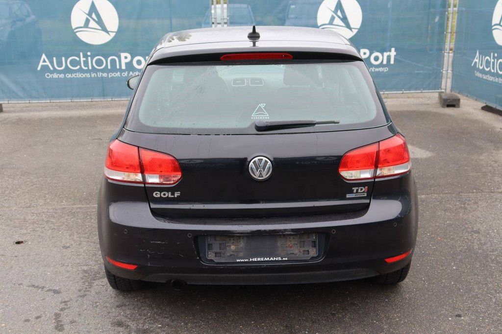 Pkw Volkswagen Golf Diesel 105 PS 2010 (Marge)
