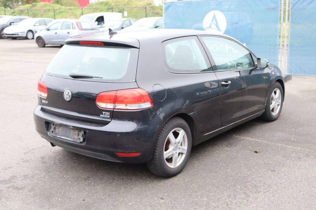 Pkw Volkswagen Golf Diesel 105 PS 2010 (Marge)