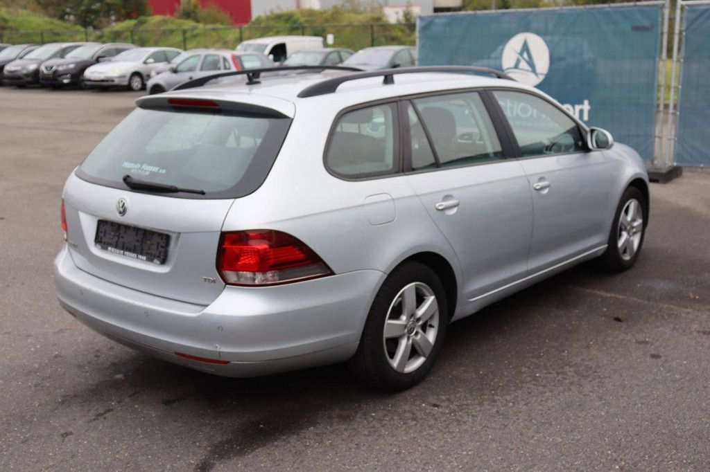 Volkswagen Golf Diesel Station Wagon 90hp 2013 (Margin)
