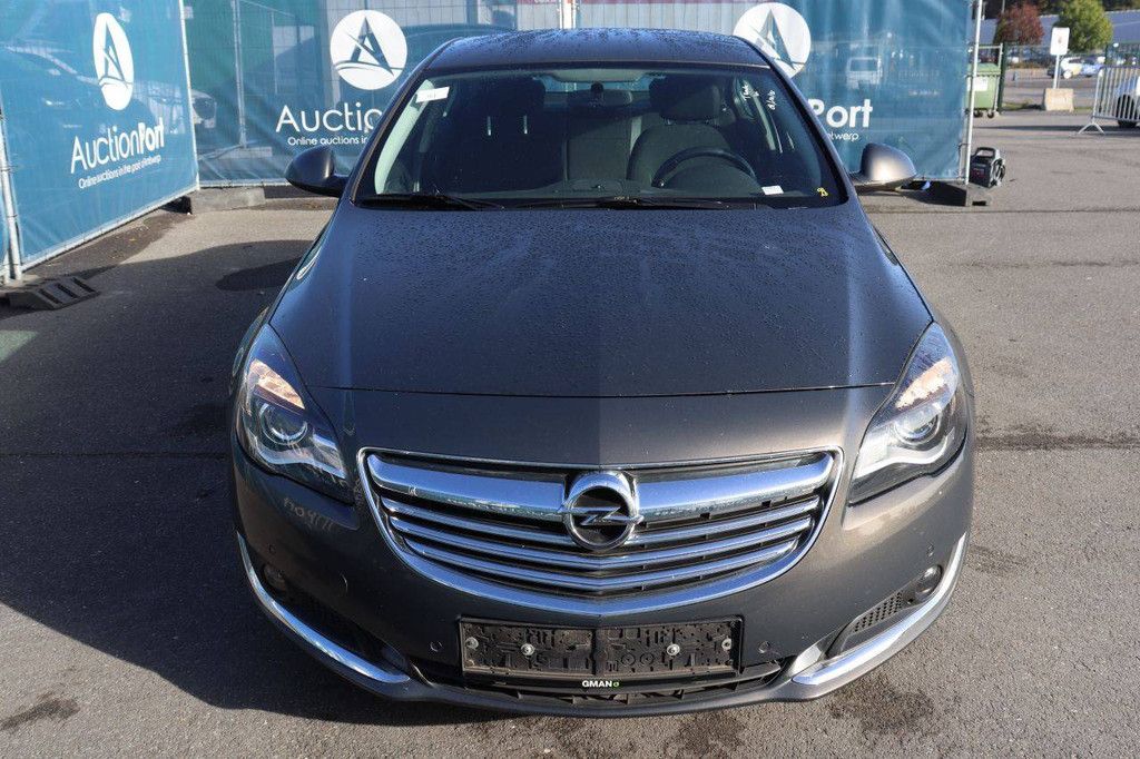 Passenger car Opel Insignia Diesel 110hp 2014 (Margin)