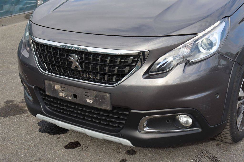SUV Peugeot 2008 Benzin 110 PS 2018 (Margin)