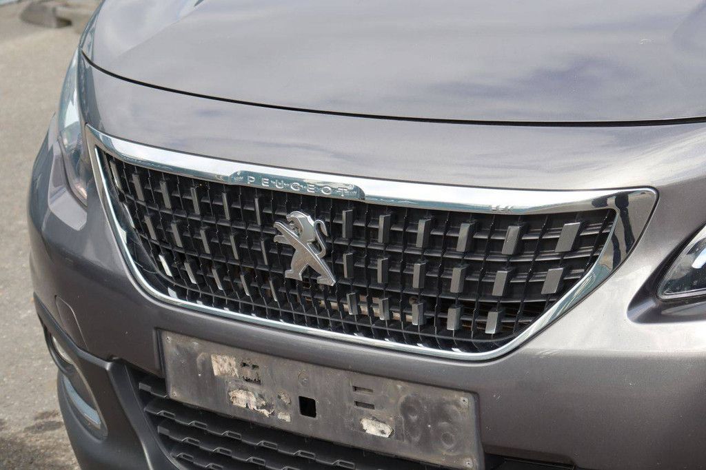 SUV Peugeot 2008 Benzin 110 PS 2018 (Margin)