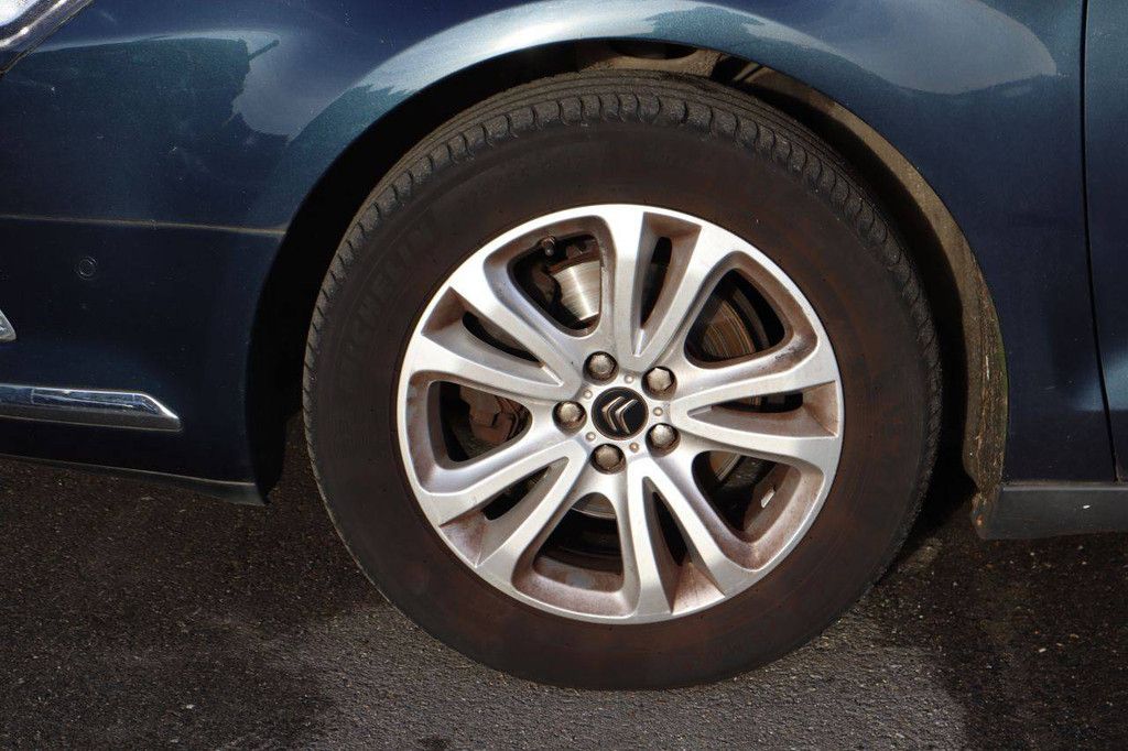 Passenger car Citroen C5 Petrol 156hp 2012 (Margin)