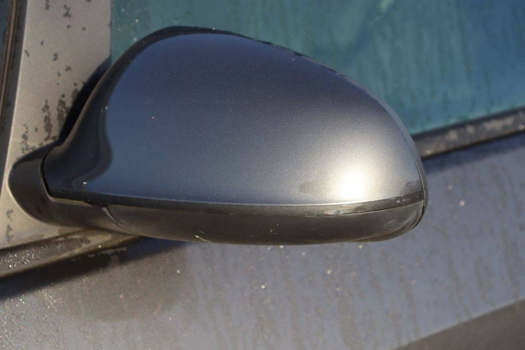 Passenger car Opel Astra Petrol 100hp 2011 (Margin)