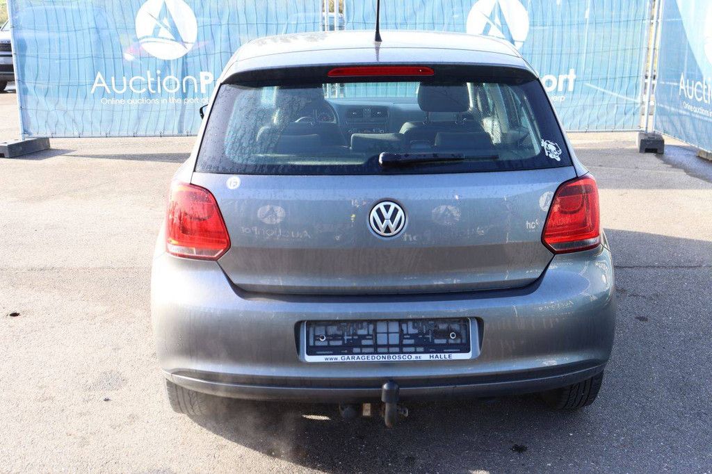 Pkw Volkswagen Polo Benzin 70 PS 2013 (Marge)