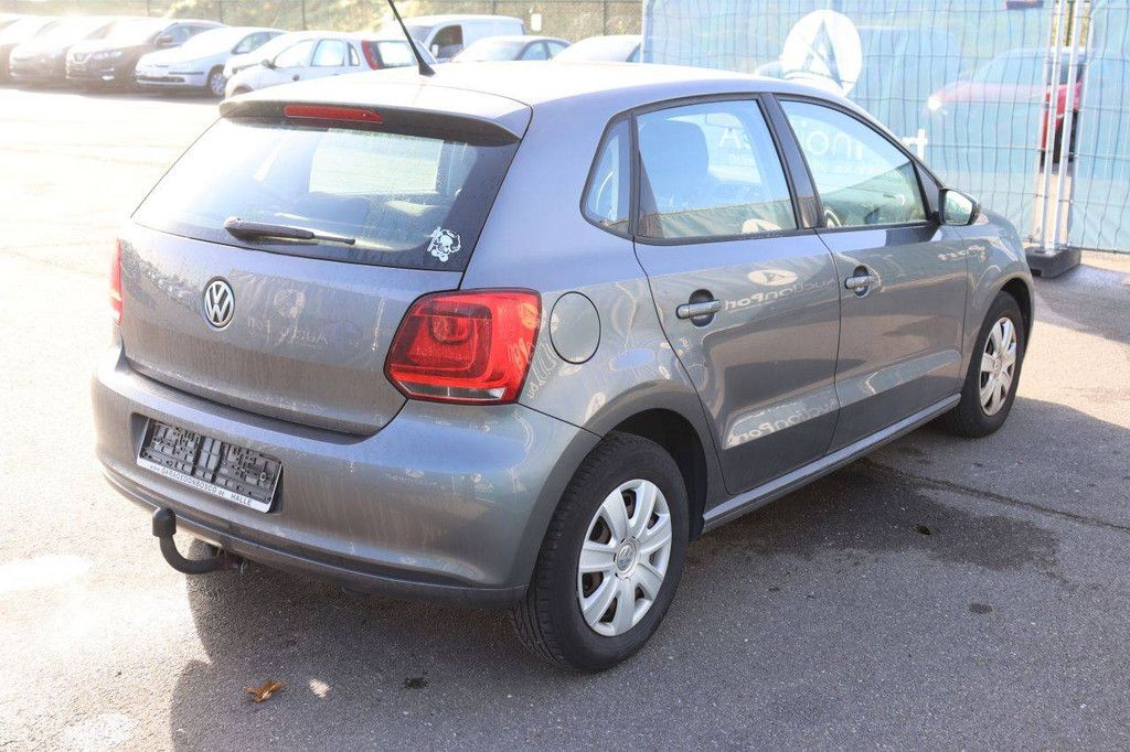 Pkw Volkswagen Polo Benzin 70 PS 2013 (Marge)