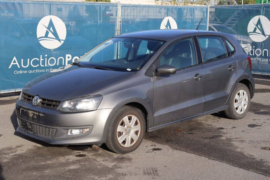 Pkw Volkswagen Polo Benzin 70 PS 2013 (Marge)