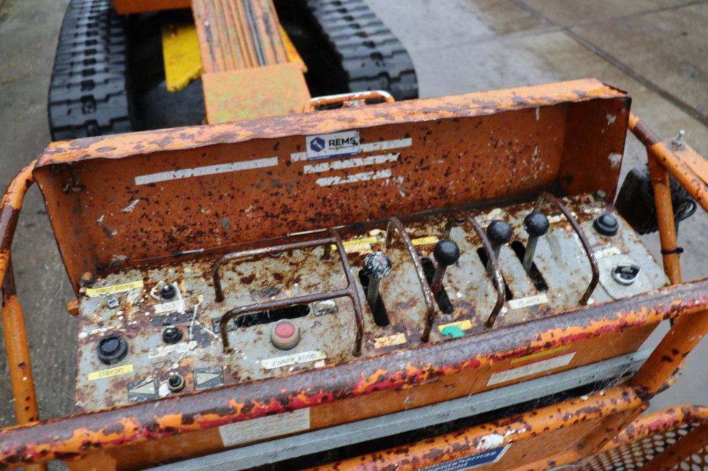 Teleskop-Arbeitsbühne Aichi SR123 Diesel 14m 1990