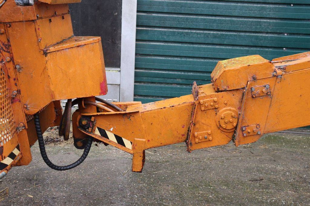 Teleskop-Arbeitsbühne Aichi SR123 Diesel 14m 1990