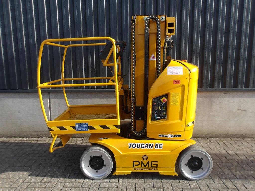 JLG Toucan 8E Electric Mast Lift 8.20m 2014