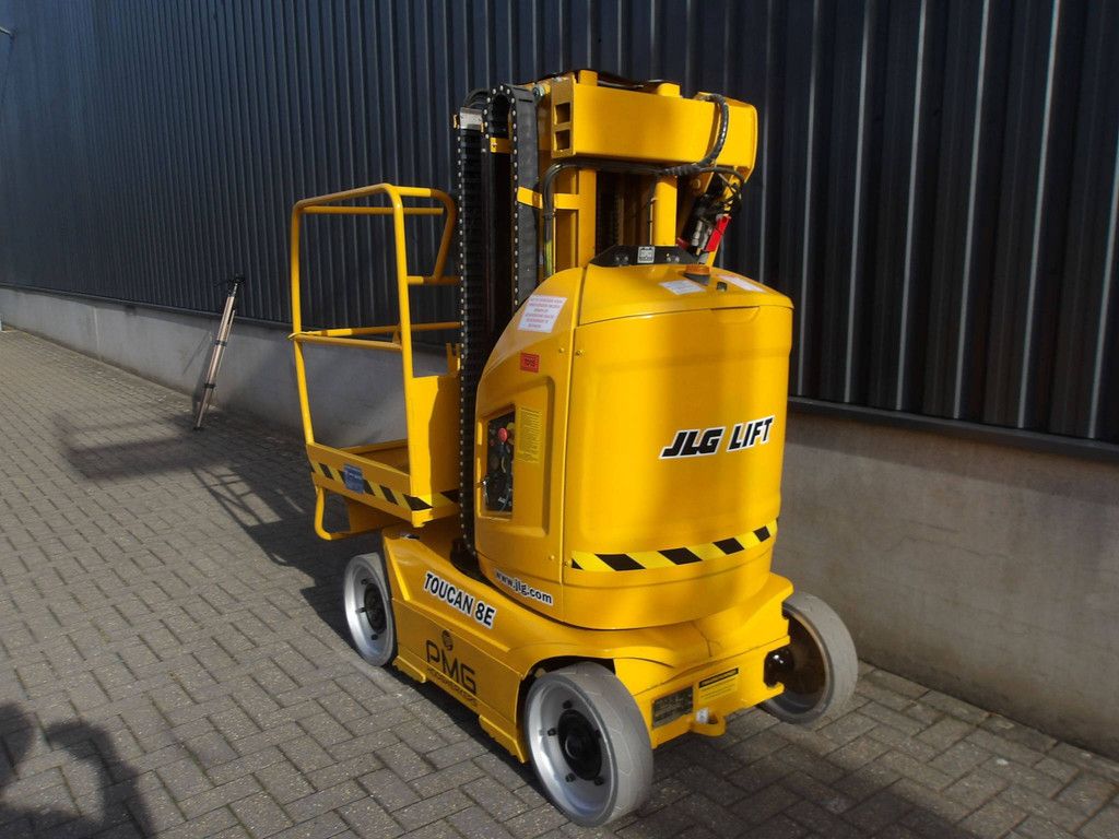 JLG Toucan 8E Electric Mast Lift 8.20m 2014