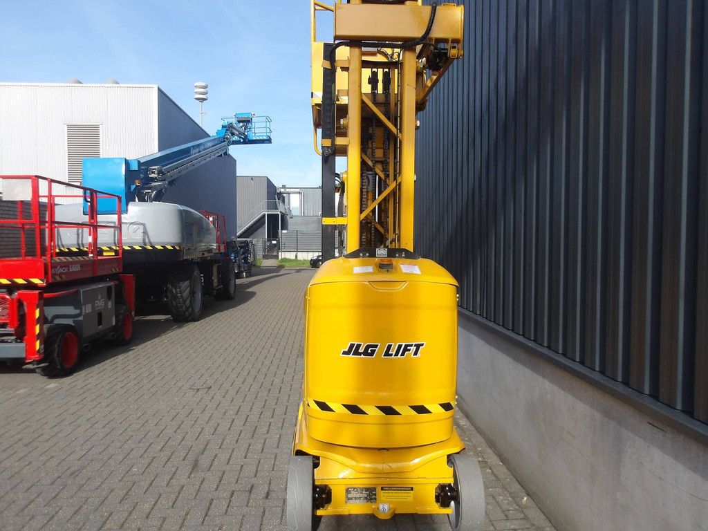 JLG Toucan 8E Electric Mast Lift 8.20m 2014