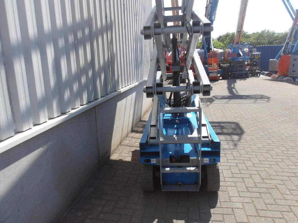 Scissor Lift Genie GS-2632 Electric 9.92m 2006