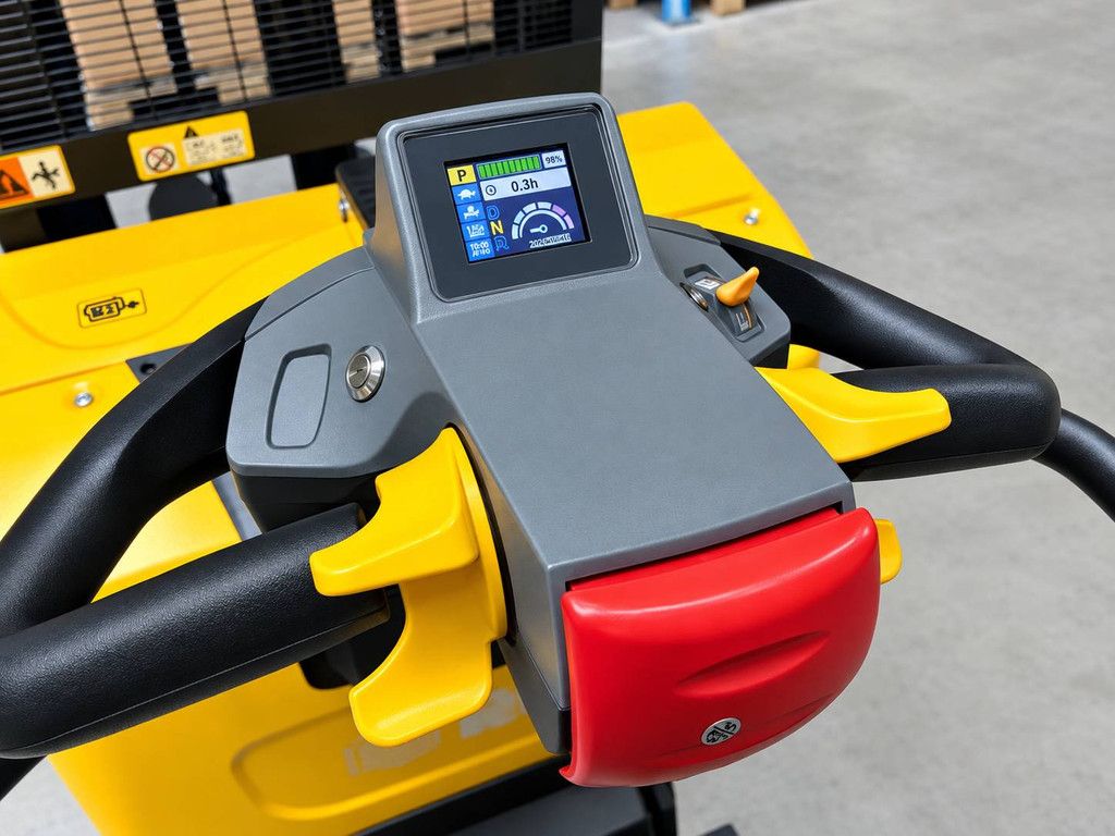 Stapler RTE 8402 Elektro 1500 kg 3500 mm 2026 Neu