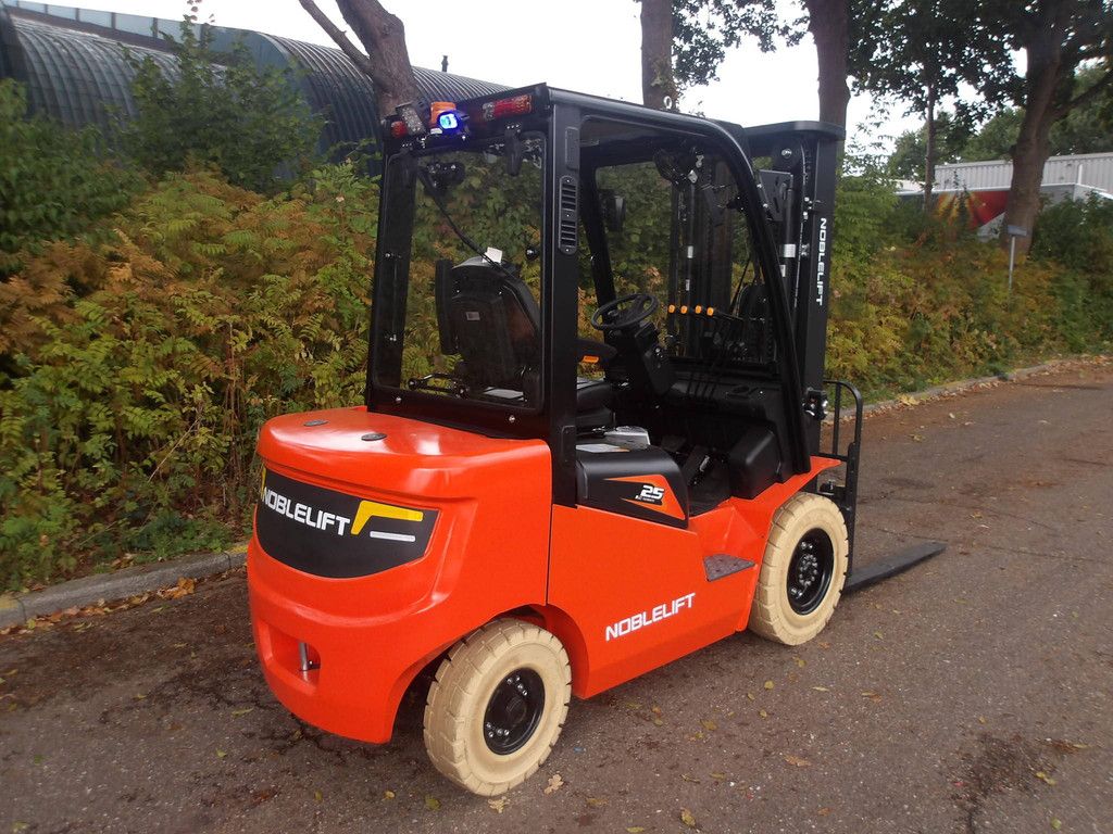 Noblelift CPD25 Elektrogabelstapler 2500 kg 4,80 m 2026 Neu