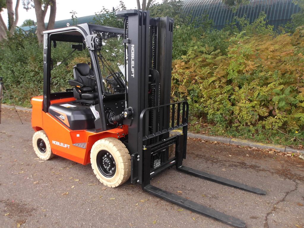 Noblelift CPD25 Elektrogabelstapler 2500 kg 4,80 m 2026 Neu