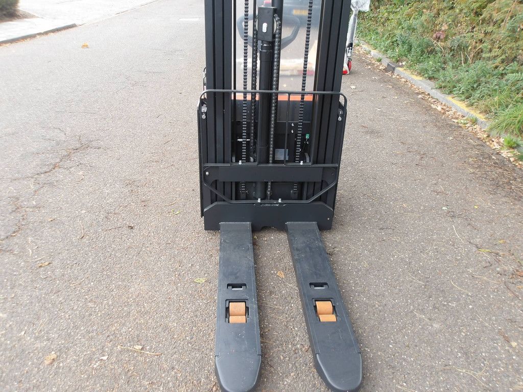 Noblelift SWB-130D Electric Stacker 1300kg 3.51m 2026 New