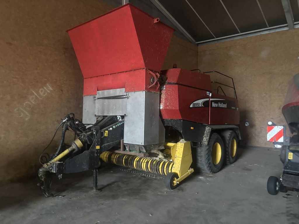 NEW HOLLAND BB950A