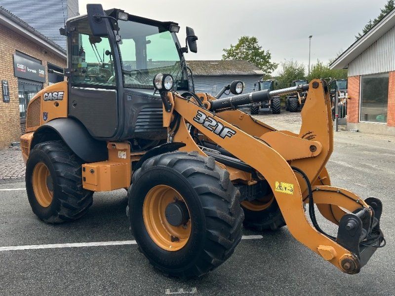 Case IH 321 F