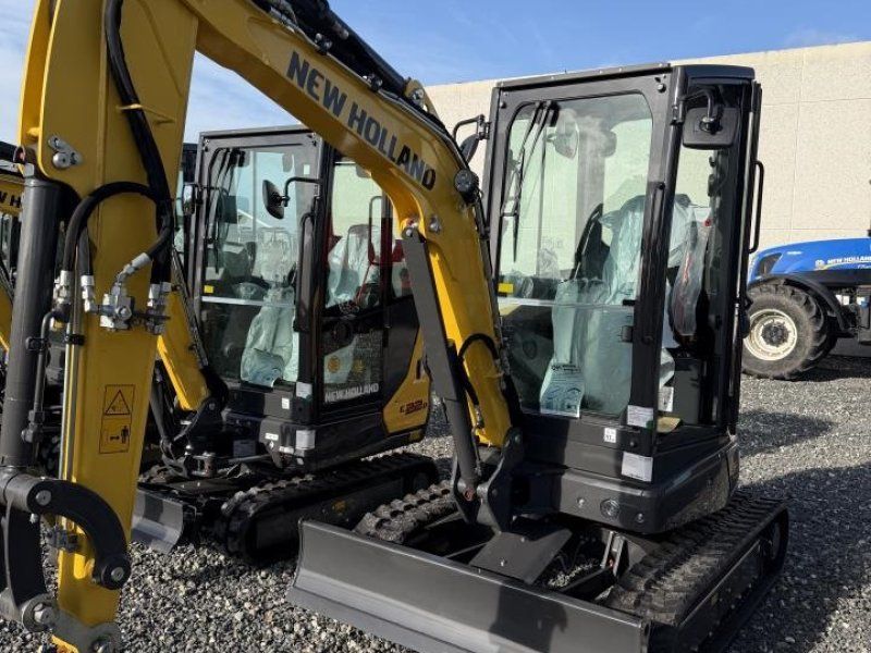 New Holland E25D
