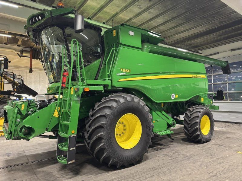 John Deere T660
