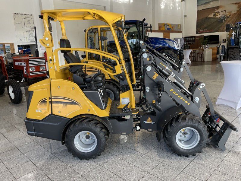 Eurotrac W 11 Schutzdach es Modell