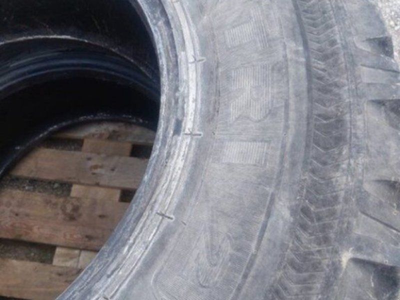 TR/2 400/80R24