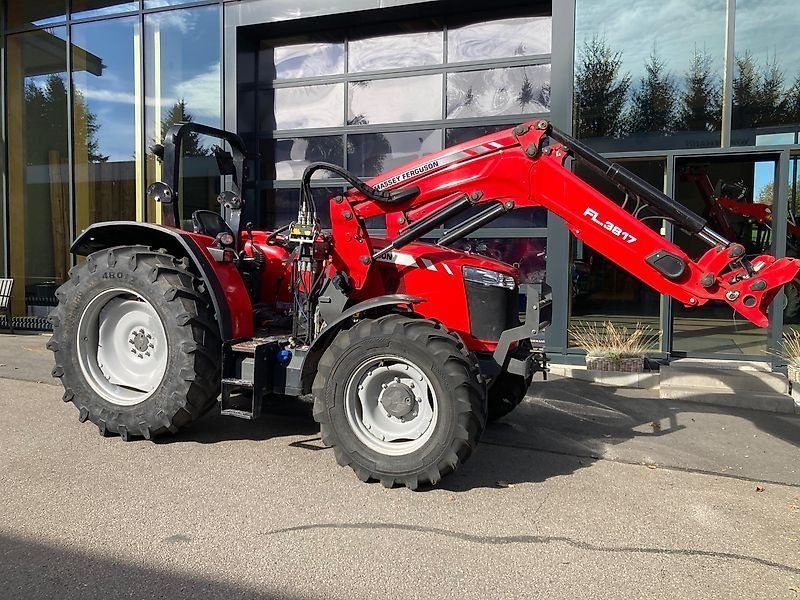 Massey Ferguson 4709