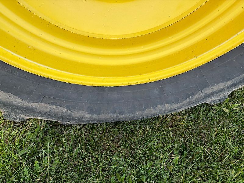 John Deere 6215R *Auto Powr*