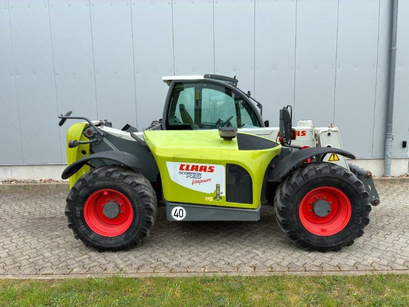 Claas Scorpion 7030 Varipower
