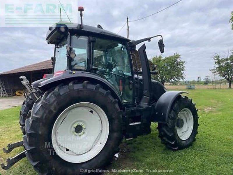 Valtra g125 versu