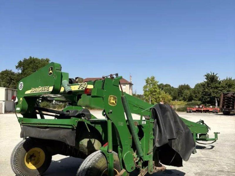 John Deere 730