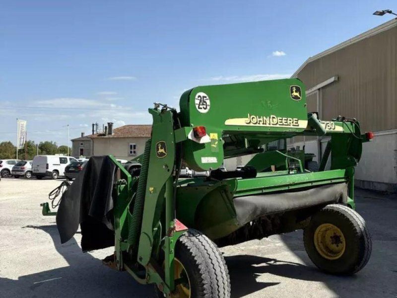 John Deere 730
