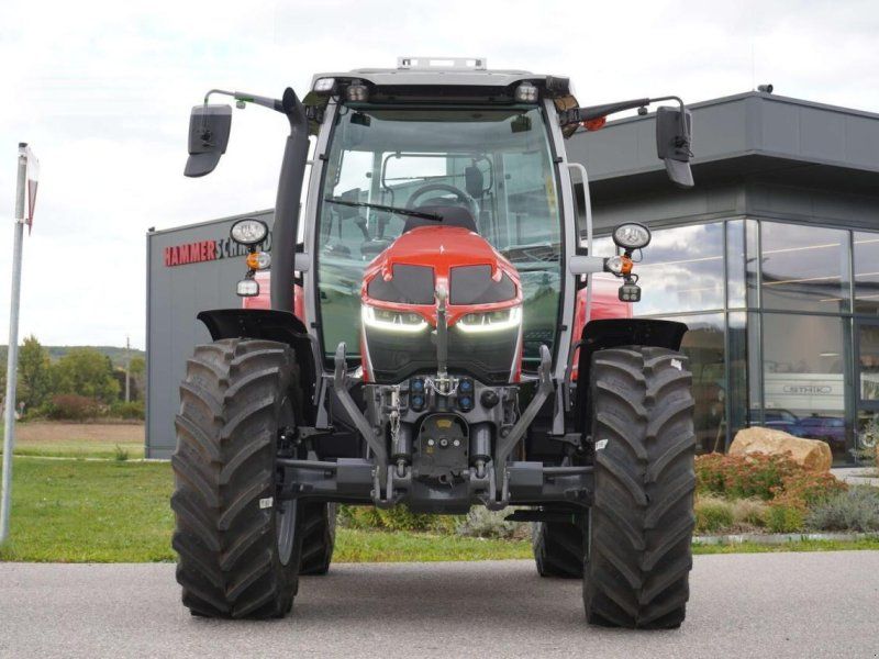 Massey Ferguson 5s.125 dyna-vt exclusive