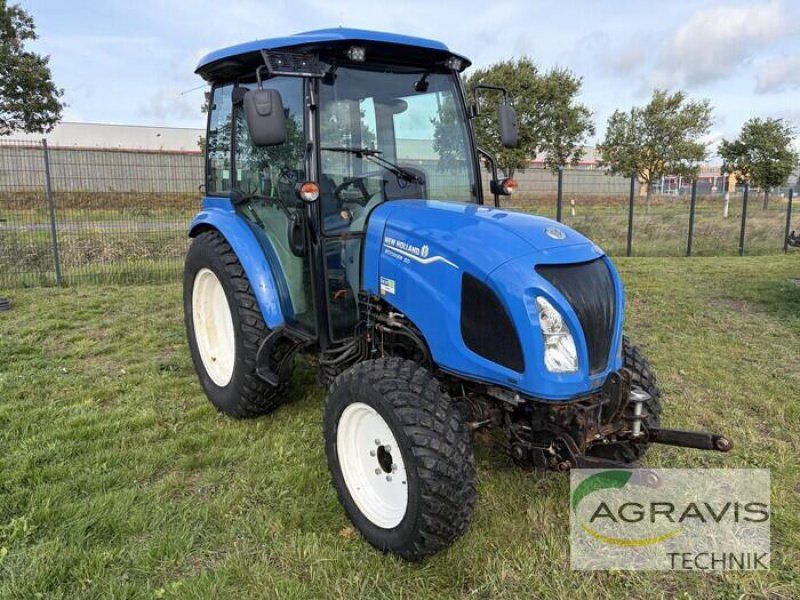 New Holland BOOMER 50