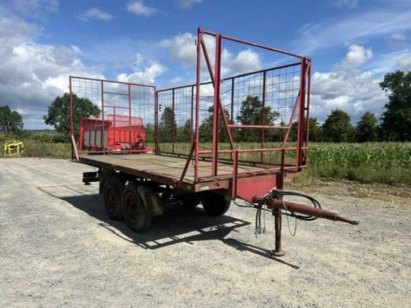 Plattformwagen mit Ballengitter – 5,00 x 2,40 m