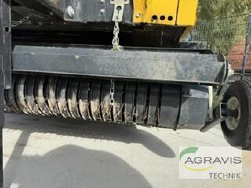 New Holland BR 6090 CROPCUTTER