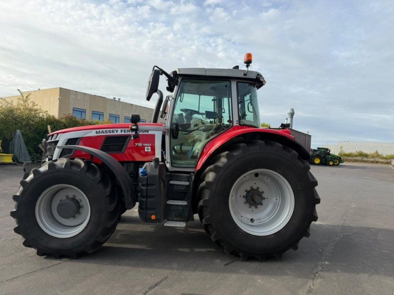 Massey Ferguson 7S180