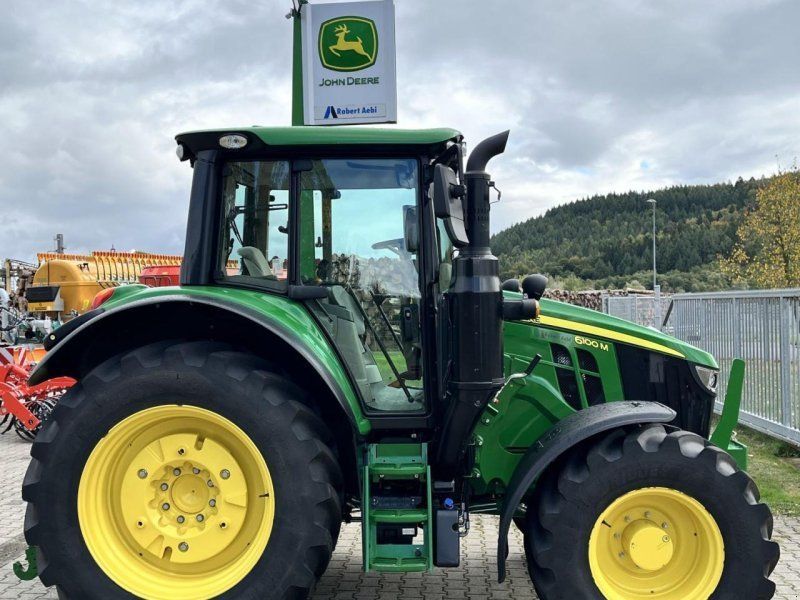 John Deere 6100M