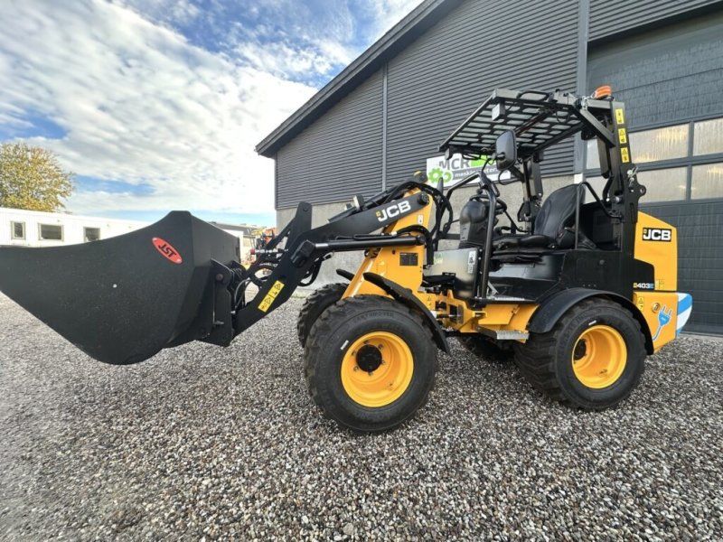 JCB 403e