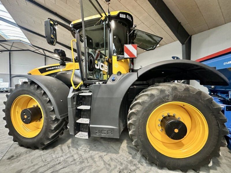 JCB Fastrac 6300