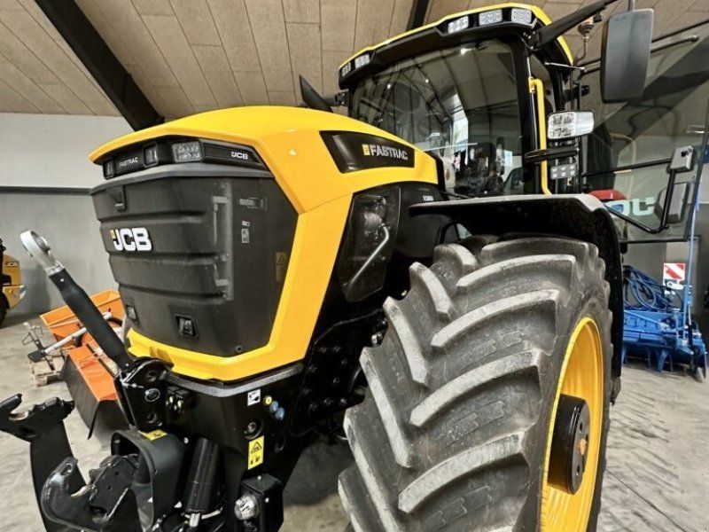 JCB Fastrac 6300