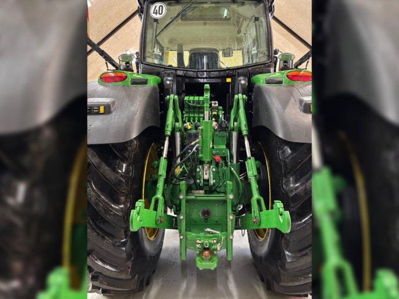 John Deere 6230R
