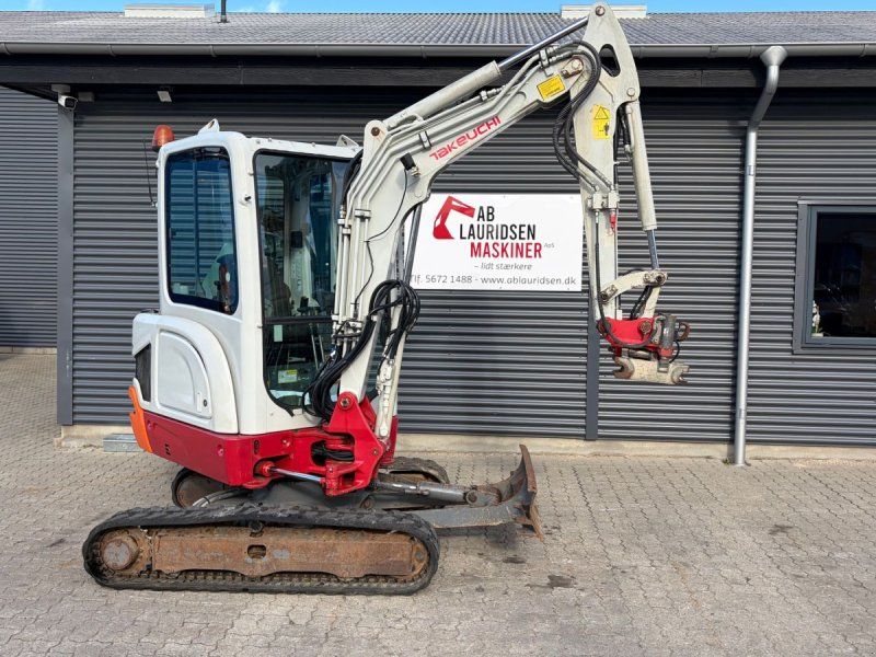 Takeuchi TB225  Årgang  med Tiltman (S40)