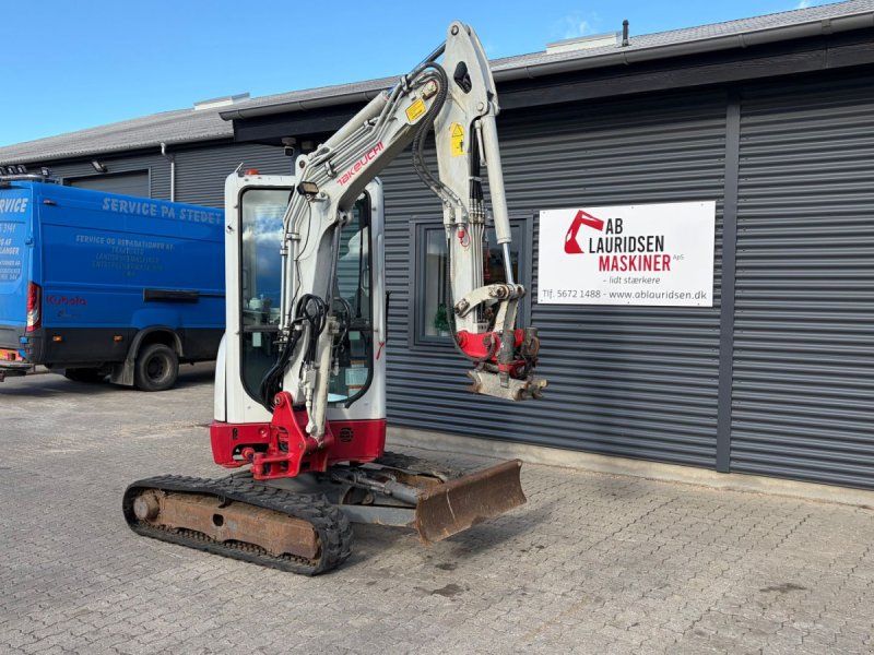 Takeuchi TB225  Årgang  med Tiltman (S40)
