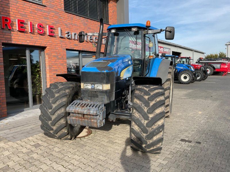 New Holland TM 175