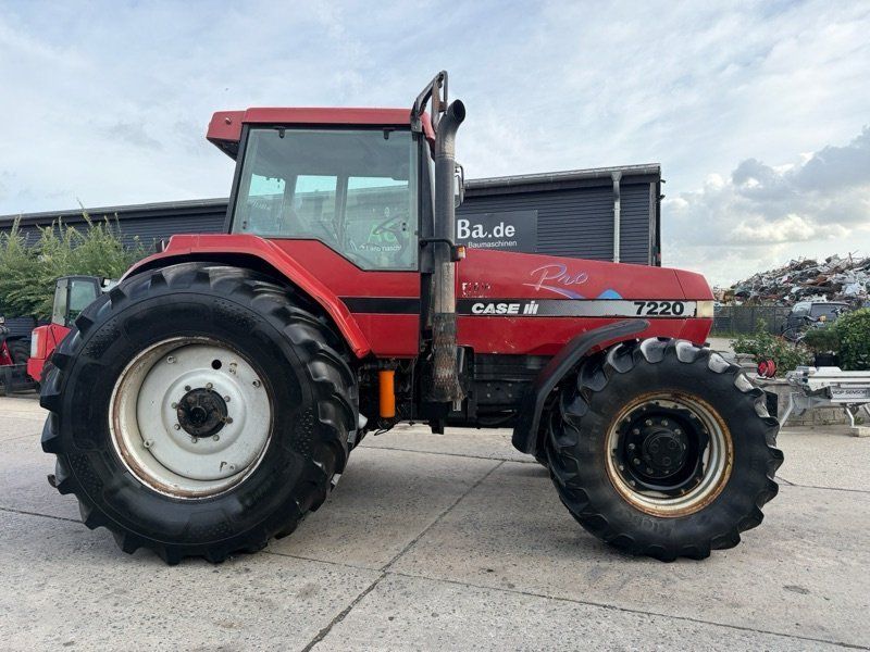 Case IH Magnum 7220 Pro