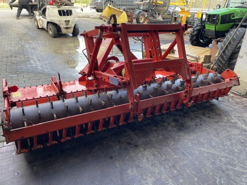Kuhn HRB 302