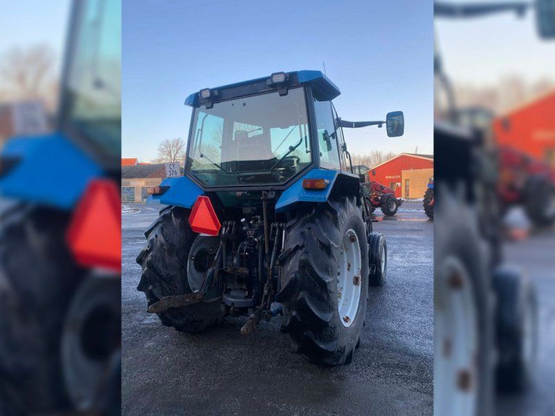 New Holland 5640
